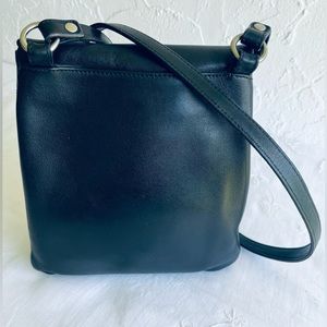 VINTAGE COACH CHELSEA 9473 SADLE HIP BAG.